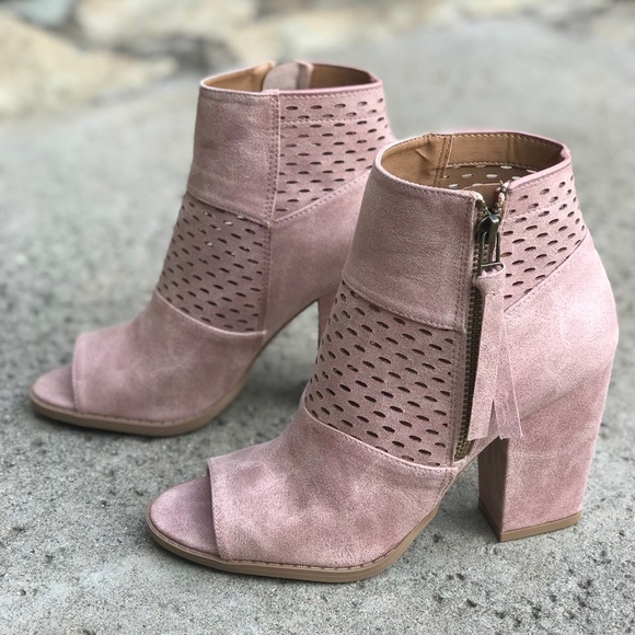 Blush Open Toe Booties - Picture 2 of 3